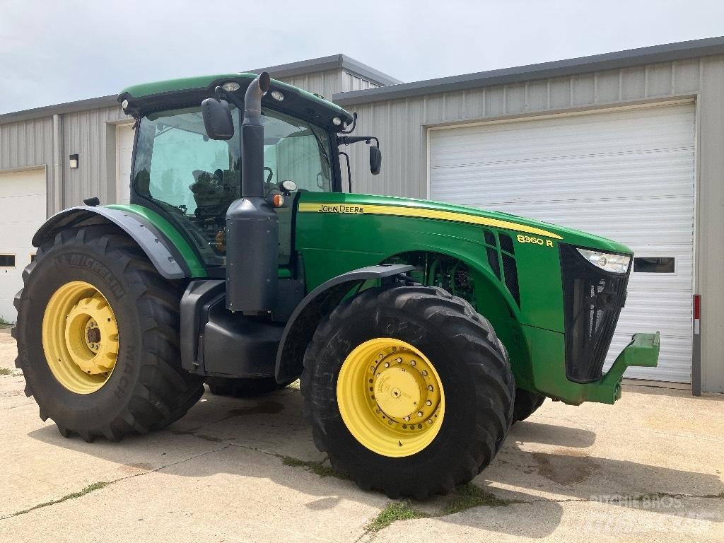 John Deere 8360 R Traktoriai