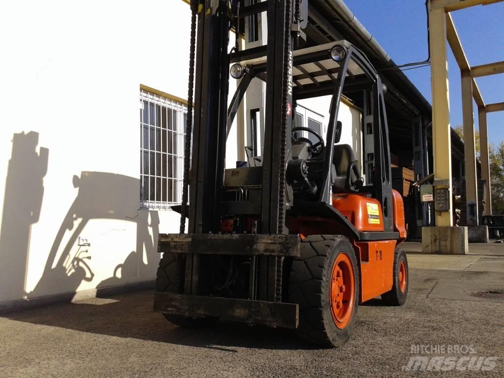Nissan FGD09A30Q Dyzeliniai krautuvai