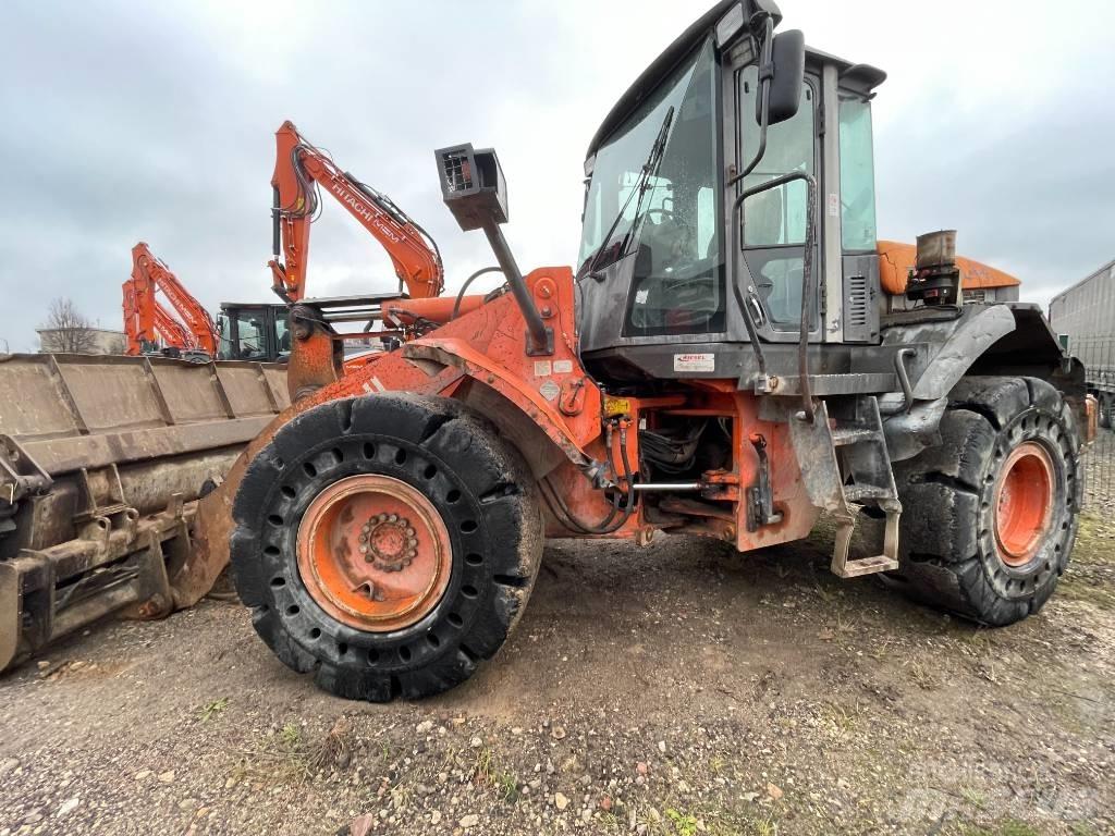 Hitachi ZW 180-5 Naudoti ratiniai krautuvai