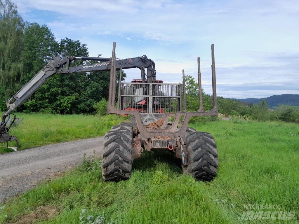 Valmet 840.2 Naudoti miškovežiai (Forvarderiai)