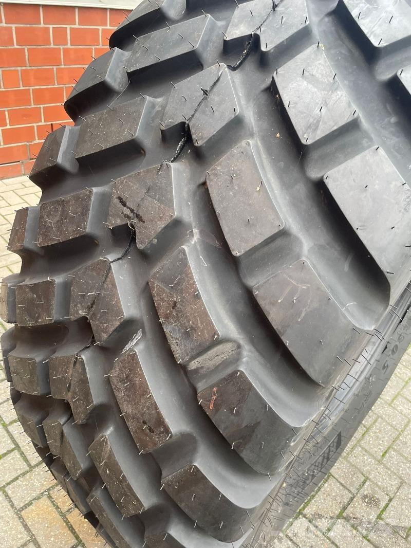 BKT 650/65R30,5 Padangos, ratai ir ratlankiai