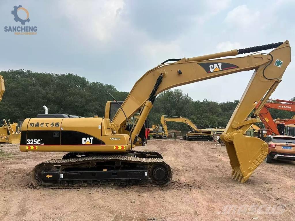 CAT 325 CL Vikšriniai ekskavatoriai