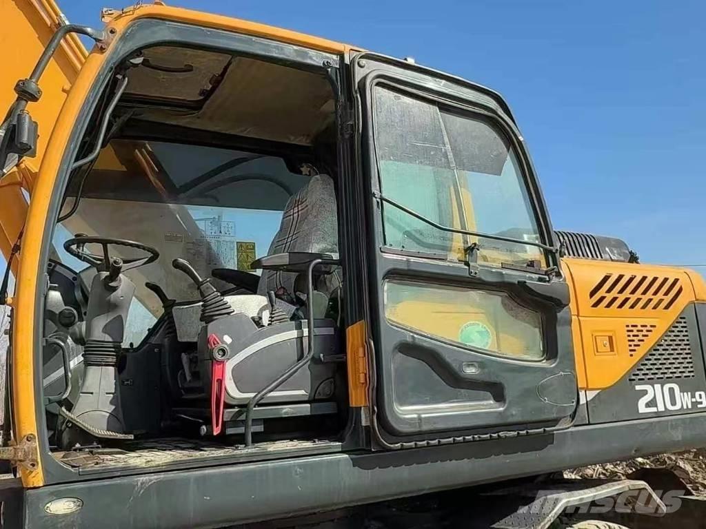 Hyundai R 260 LC-9S Vikšriniai ekskavatoriai
