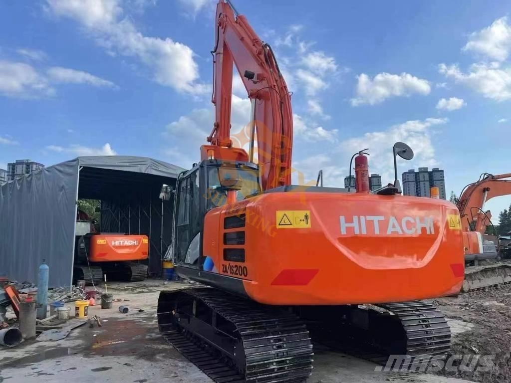 Hitachi ZX 200 Vikšriniai ekskavatoriai