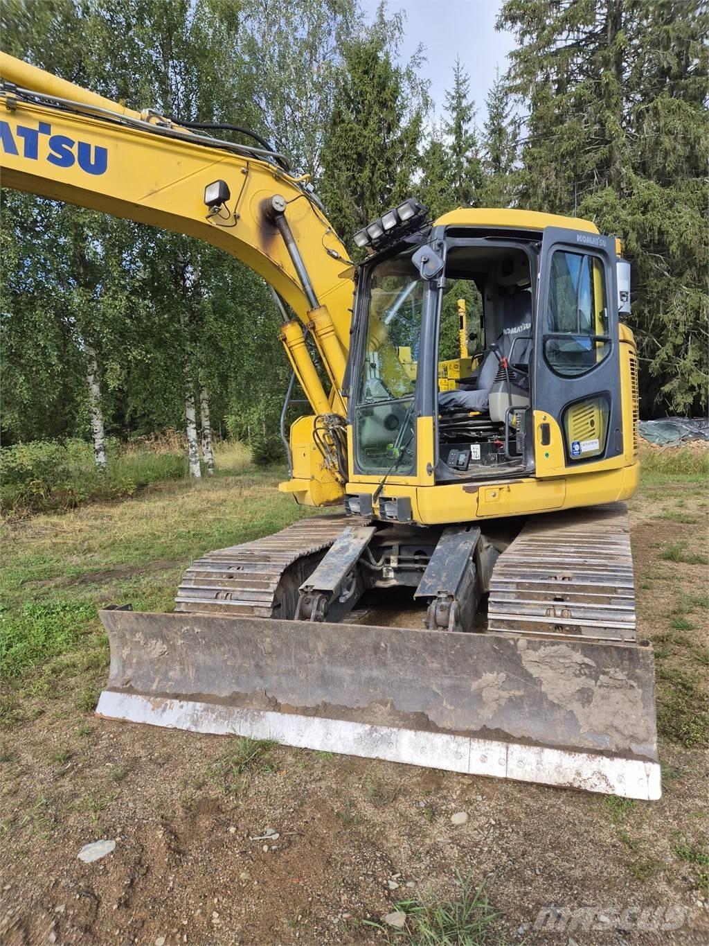 Komatsu PC138 US Vikšriniai ekskavatoriai