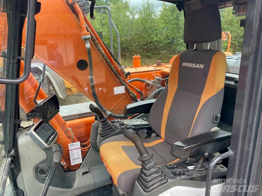 Doosan DX 180 LC-3 Vikšriniai ekskavatoriai