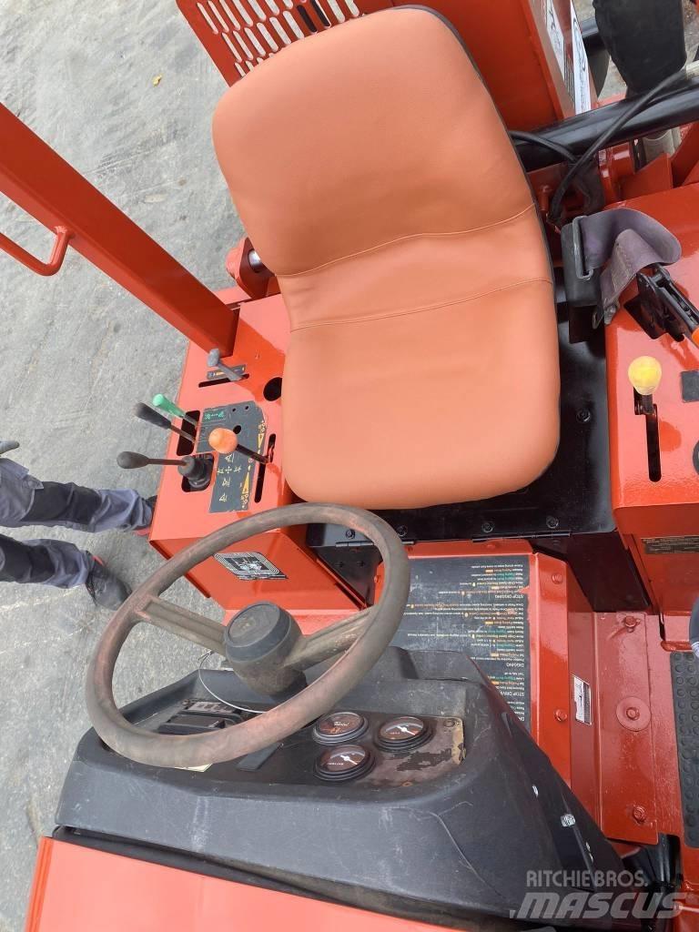Ditch Witch RT45 Tranšėjų ekskavatoriai