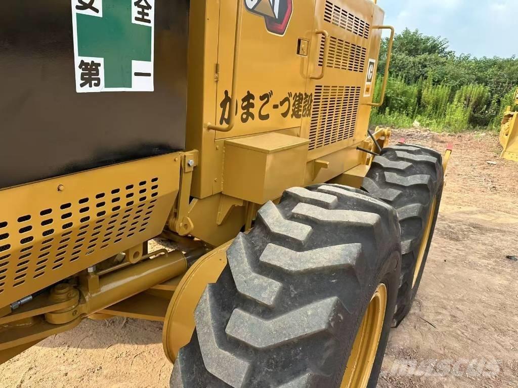 CAT 140K Greideriai