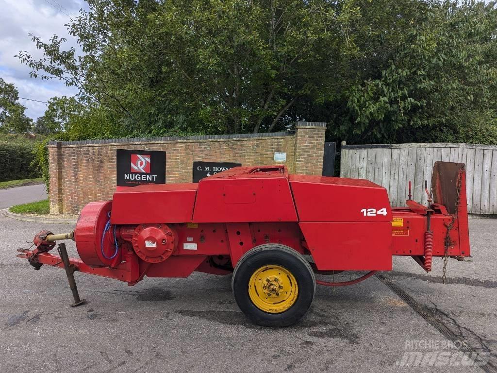 Massey Ferguson 124 Stačiakampių ryšulių presai