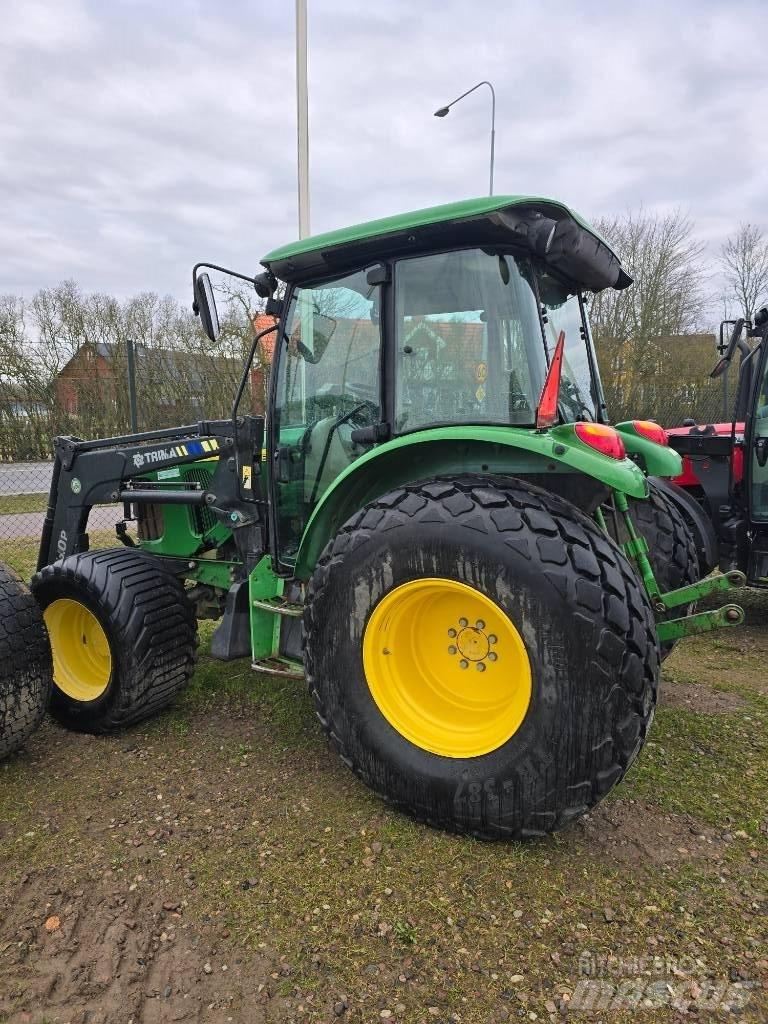 John Deere 5620 Traktoriai