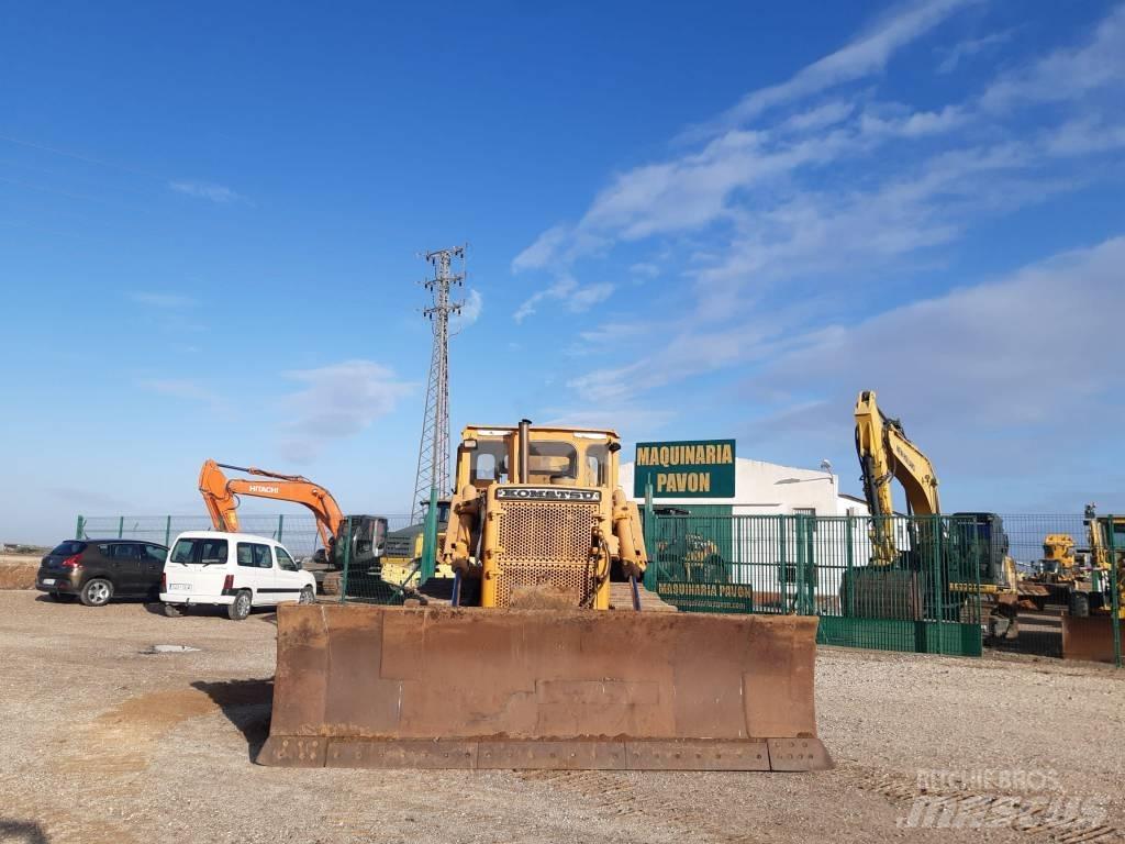Komatsu D 85 E-12 Vikšriniai buldozeriai