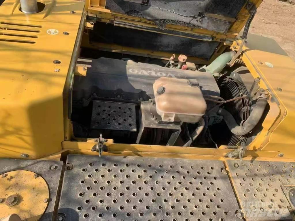 Volvo EC 380 Vikšriniai ekskavatoriai
