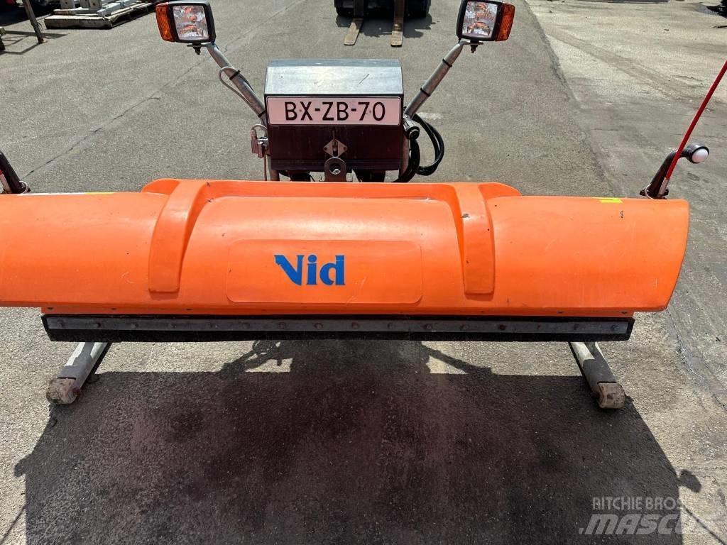 Schmidt SNK24.1 Sniego peiliai ir valytuvai