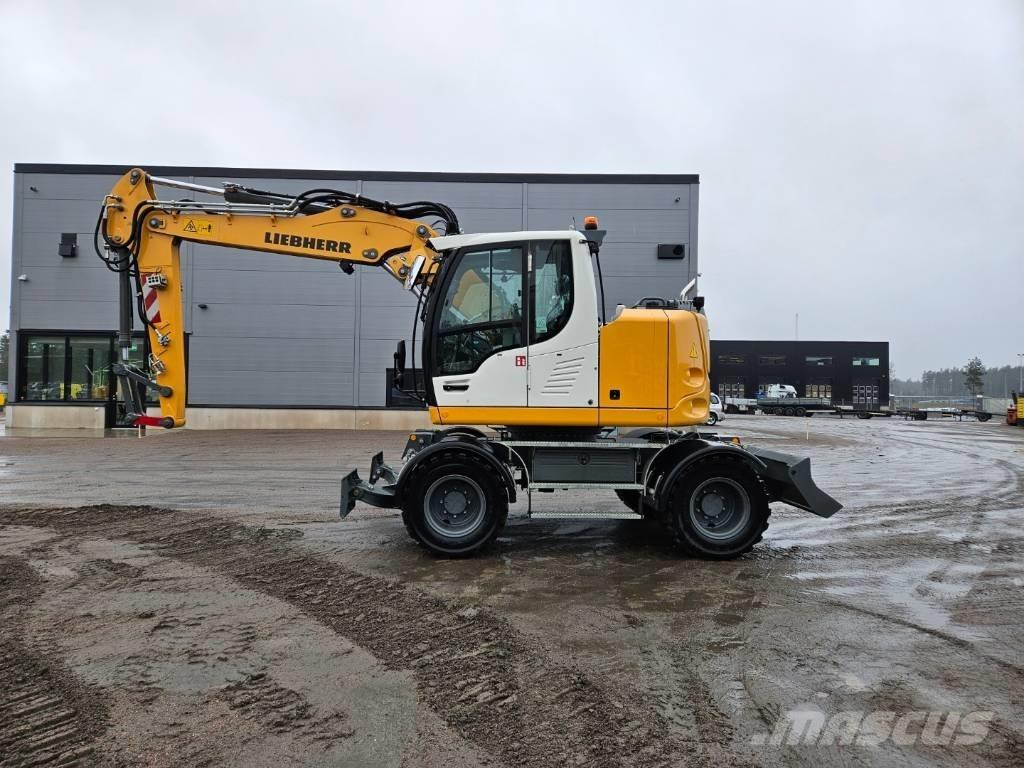 Liebherr 913 Compact Ratiniai ekskavatoriai