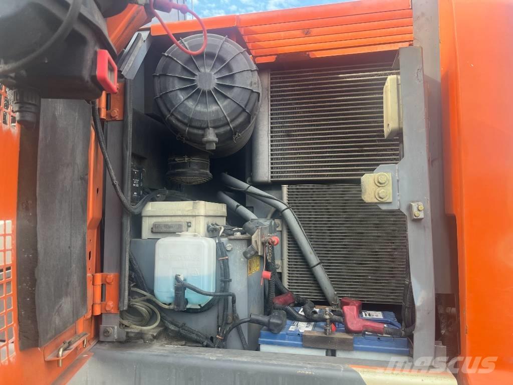 Hitachi ZX 145 W-3 Ratiniai ekskavatoriai