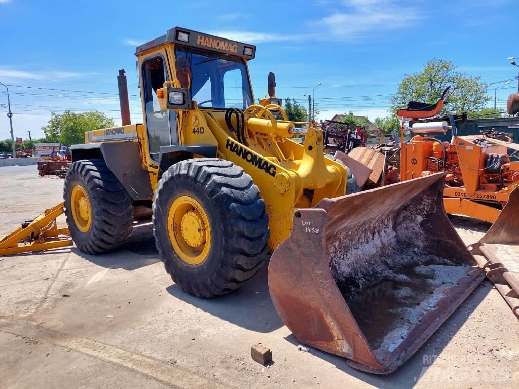 Hanomag 44D Naudoti ratiniai krautuvai