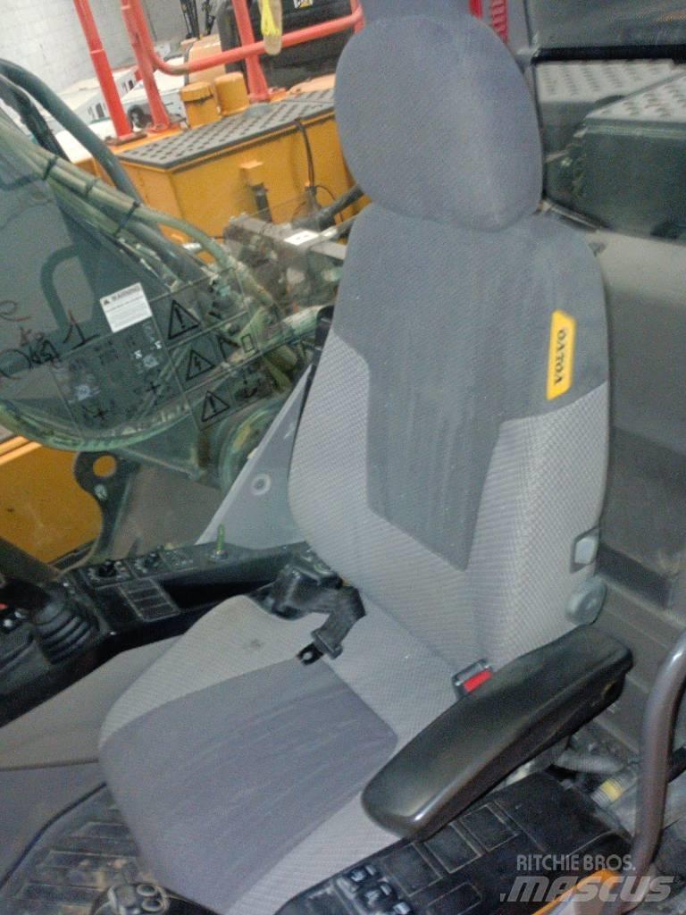 Volvo EC 220 E Vikšriniai ekskavatoriai