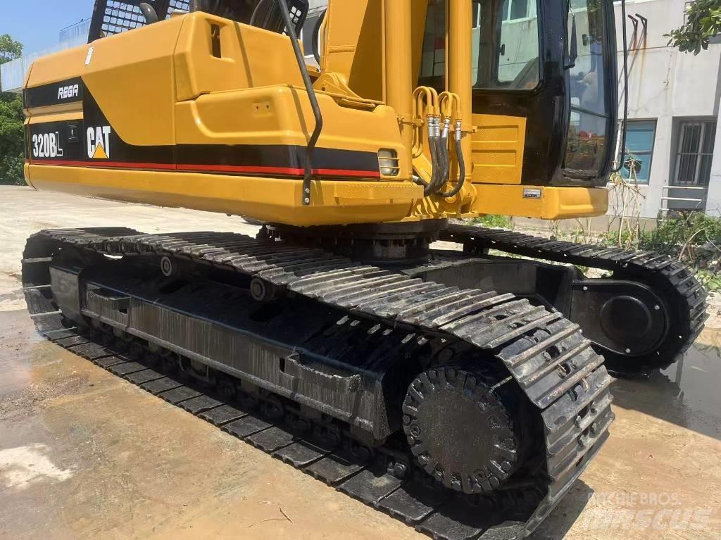 CAT 320 B L Vikšriniai ekskavatoriai