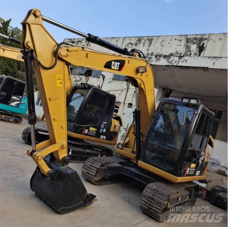CAT 307 D Vikšriniai ekskavatoriai