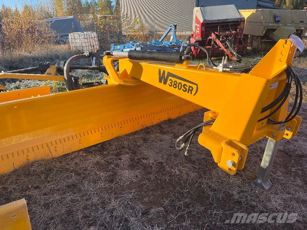 Wieska W350SR2 Kelių valytuvai