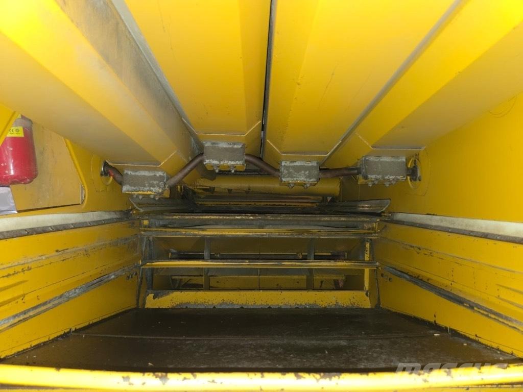 Sampo-Rosenlew 600 Derliaus nuėmimo kombainai