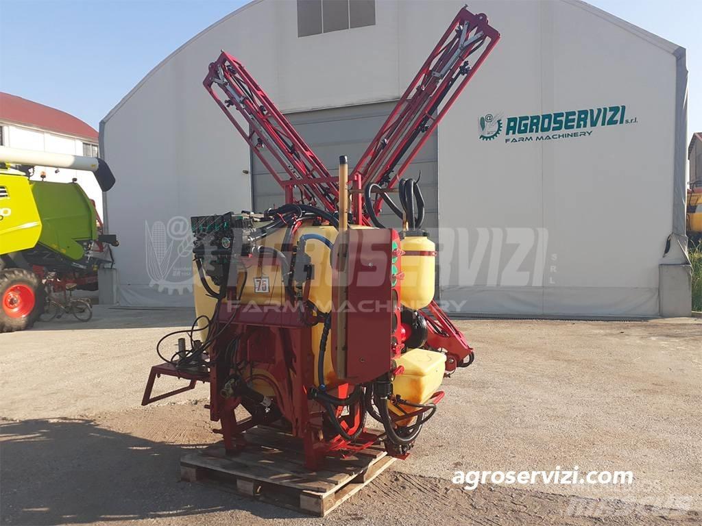 Hardi Master NUM. 075 Įmontuoti purkštuvai
