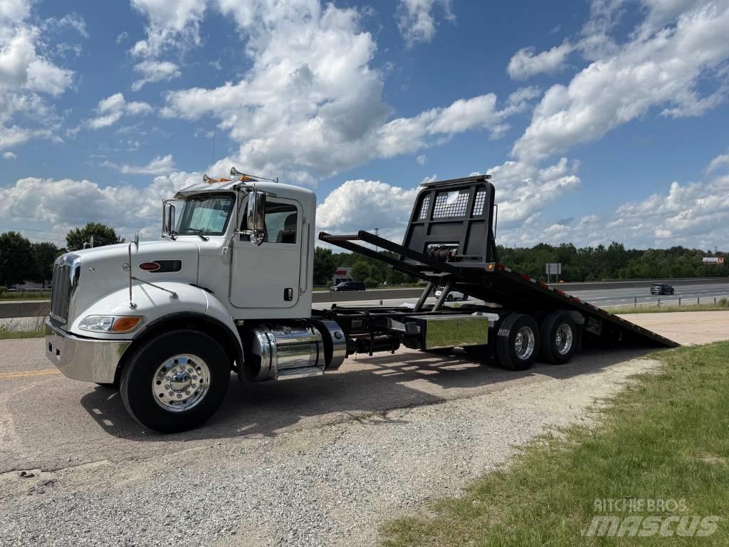 Peterbilt 348 Pagalbos kelyje automobiliai