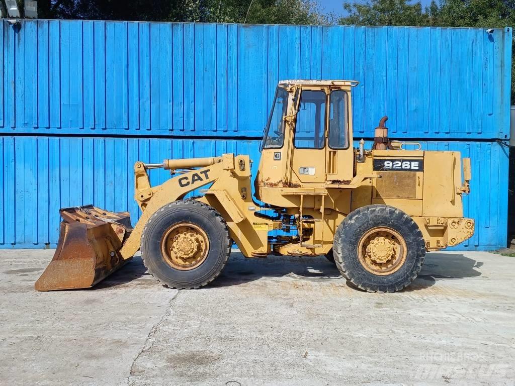 CAT 926 E Naudoti ratiniai krautuvai
