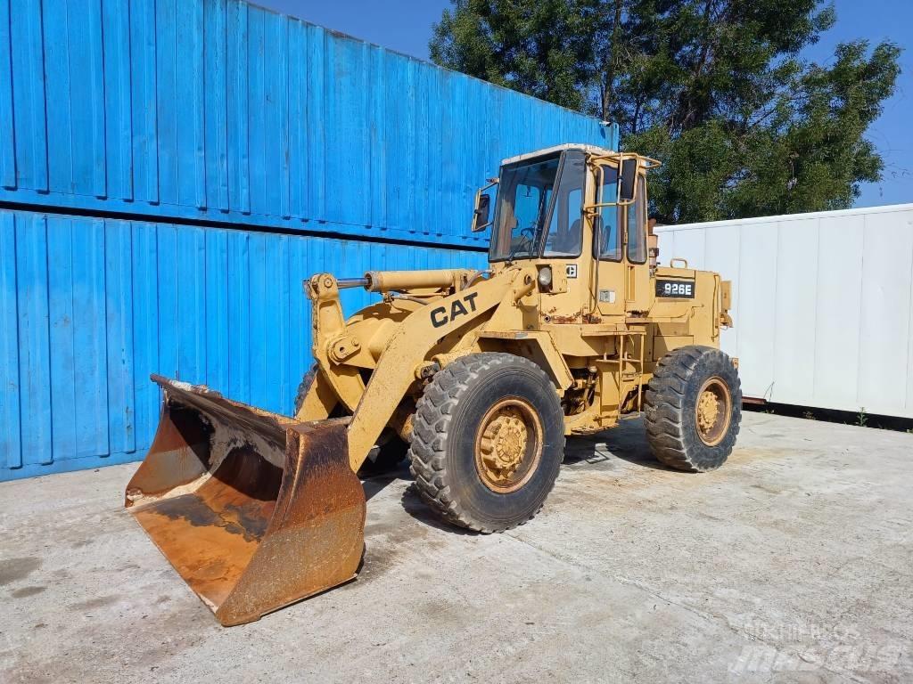 CAT 926 E Naudoti ratiniai krautuvai