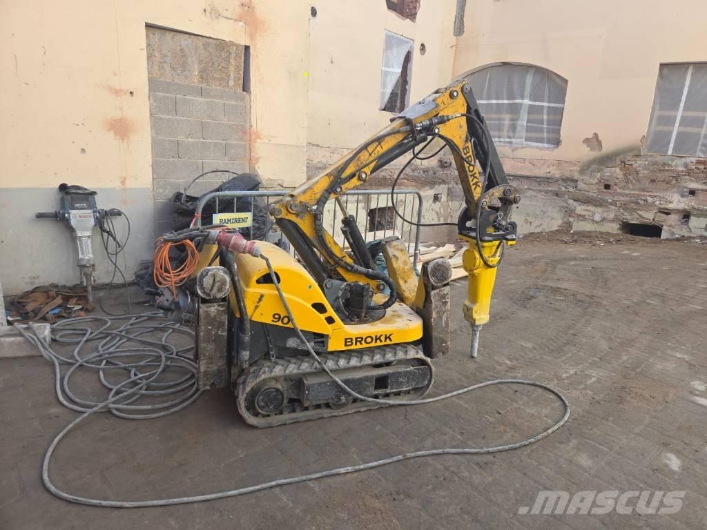 Brokk 90 Griovimo ekskavatoriai