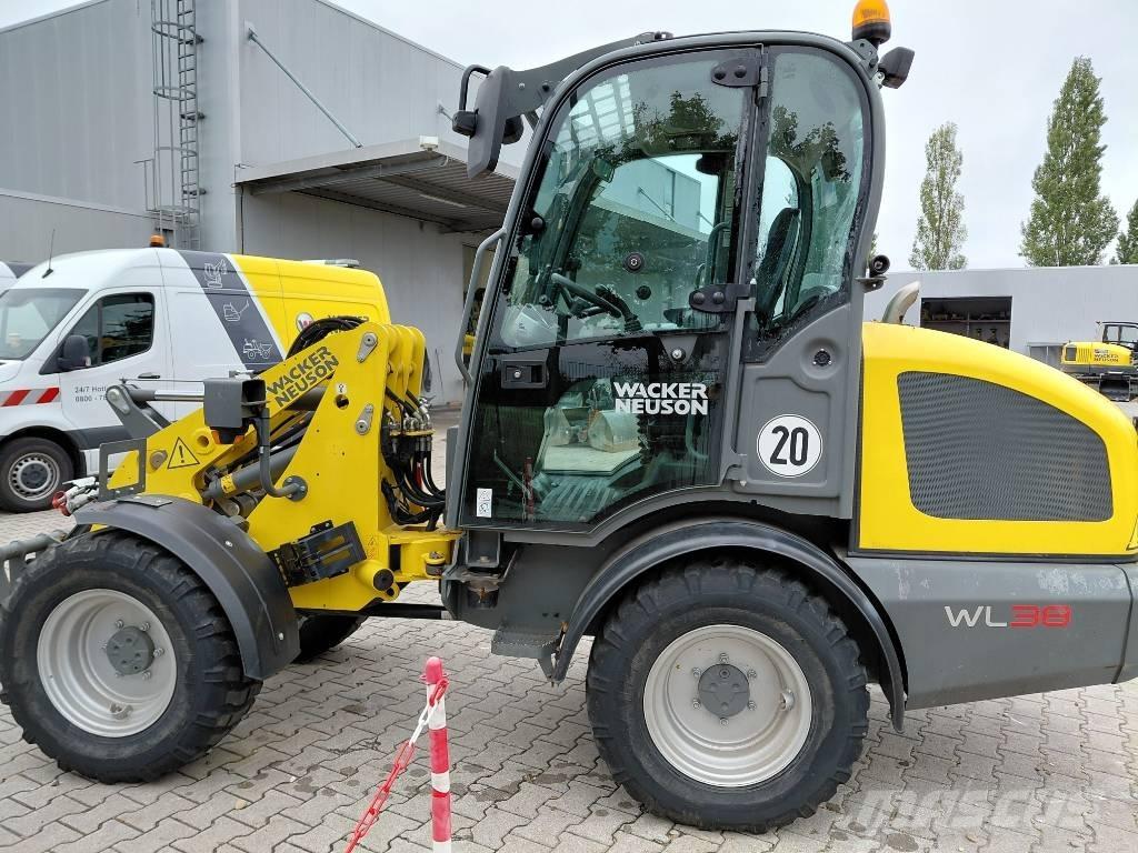 Wacker Neuson WL38 Naudoti ratiniai krautuvai