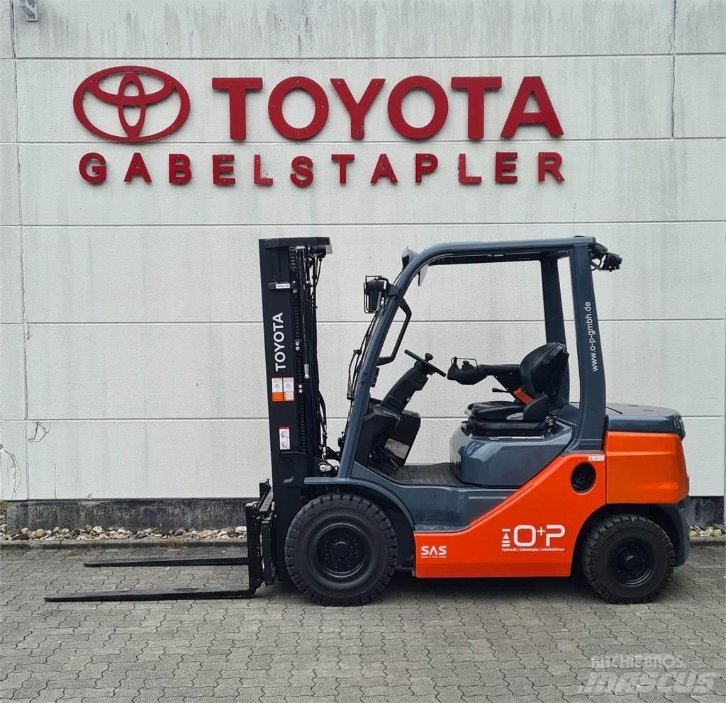 Toyota 52-8FDF25 Diesel trucks