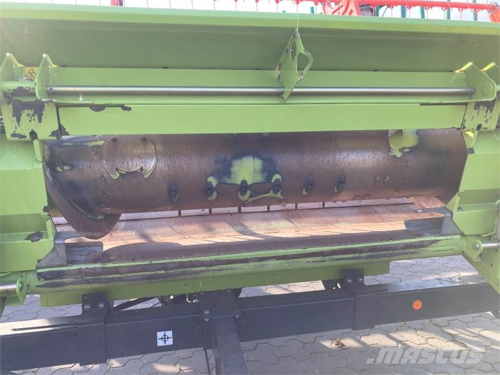 CLAAS Lexion 650 Derliaus nuėmimo kombainai