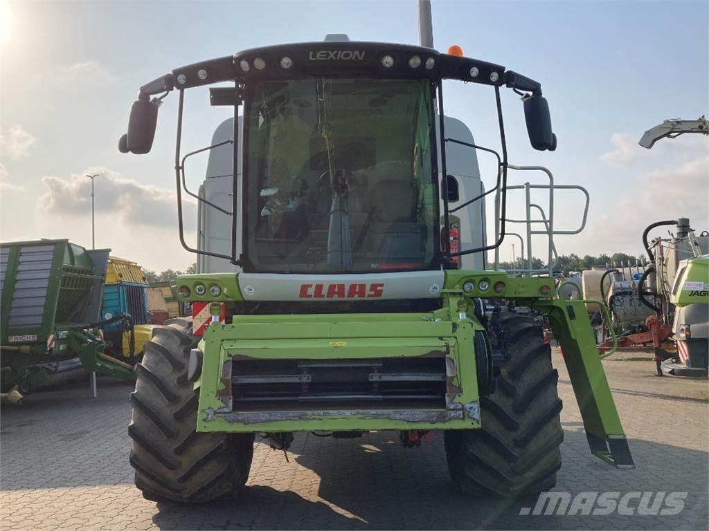 CLAAS Lexion 650 Derliaus nuėmimo kombainai
