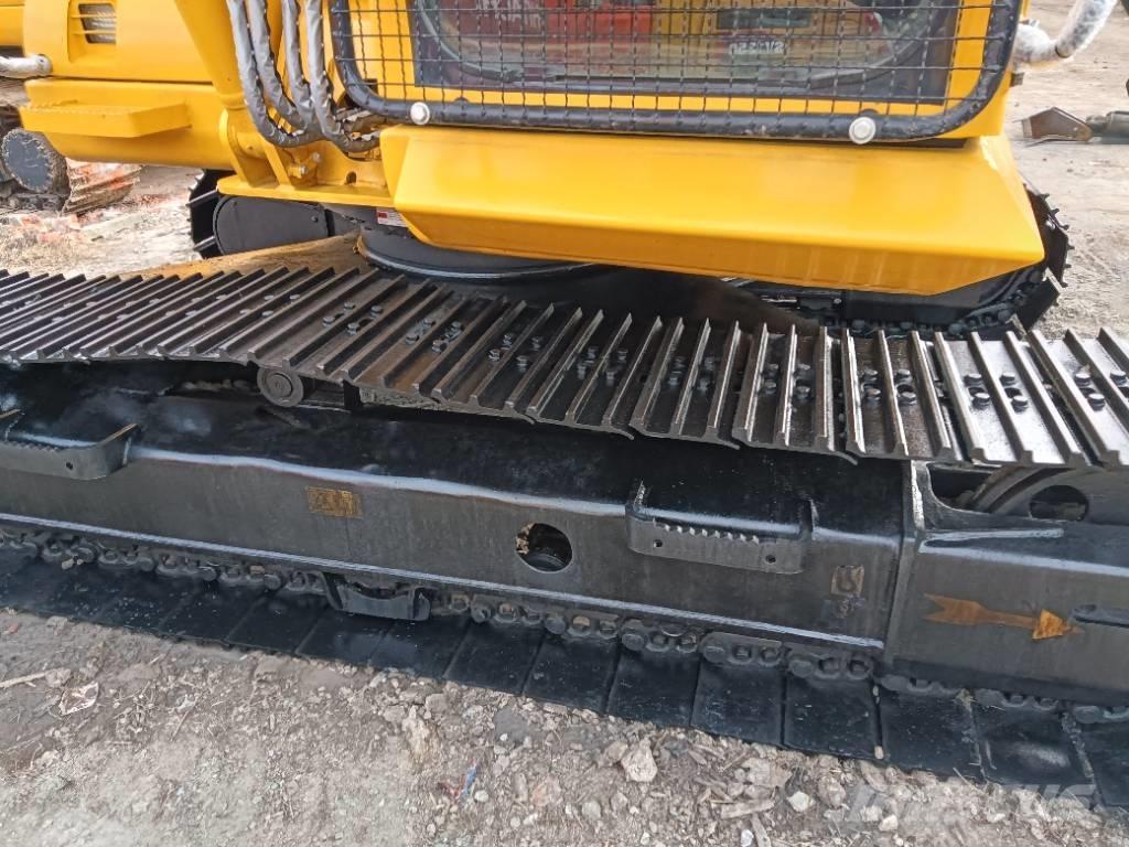 Komatsu PC 130 Vikšriniai ekskavatoriai