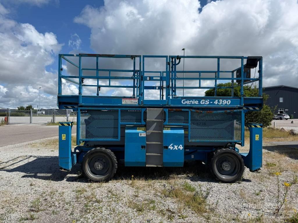 Genie GS 4390 Žirkliniai keltuvai