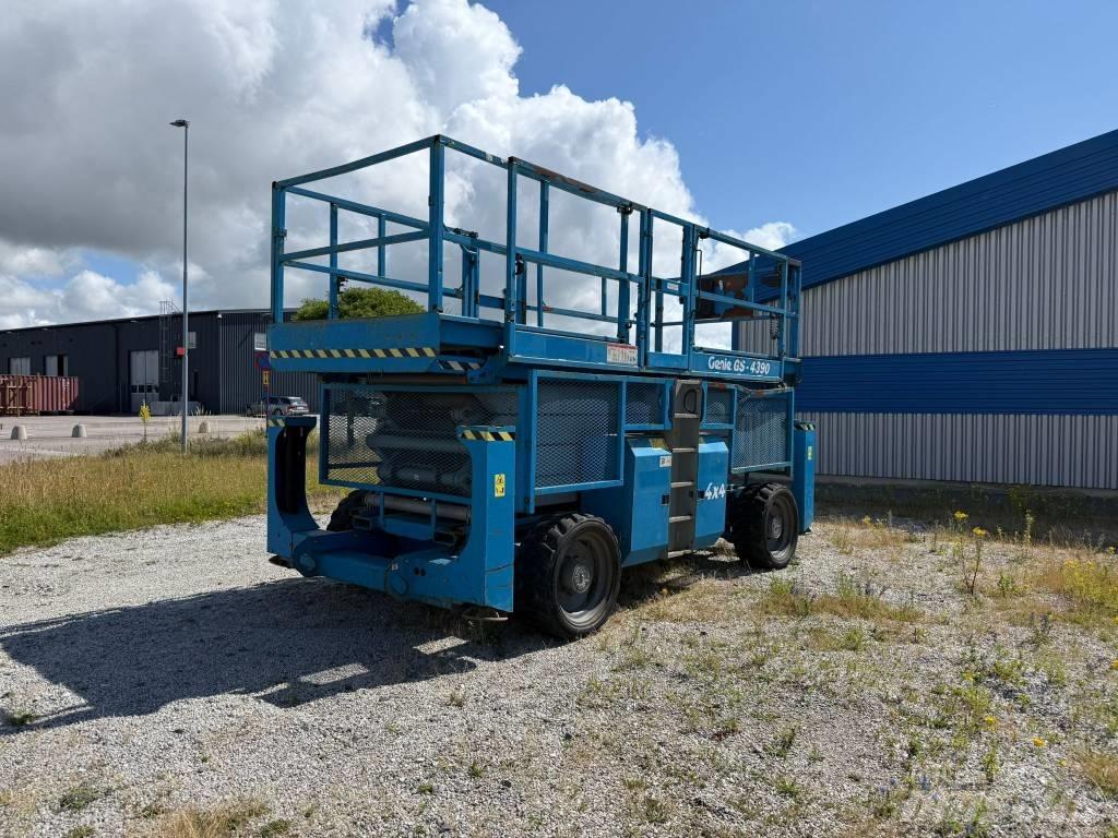 Genie GS 4390 Žirkliniai keltuvai