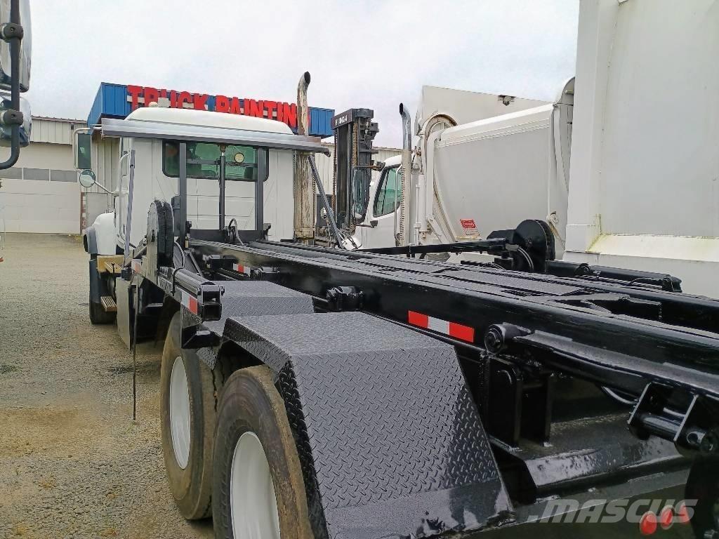 Mack CV 713 Savivarčiai su kabeliniu keltuvu