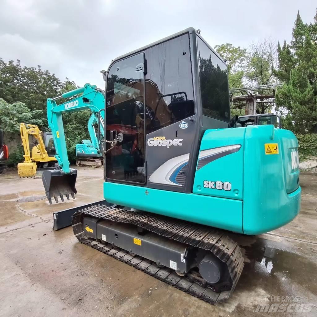 Kobelco SK 60 Vikšriniai ekskavatoriai