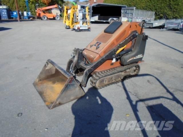 Ditch Witch SK 650 Krautuvai su šoniniu pasukimu