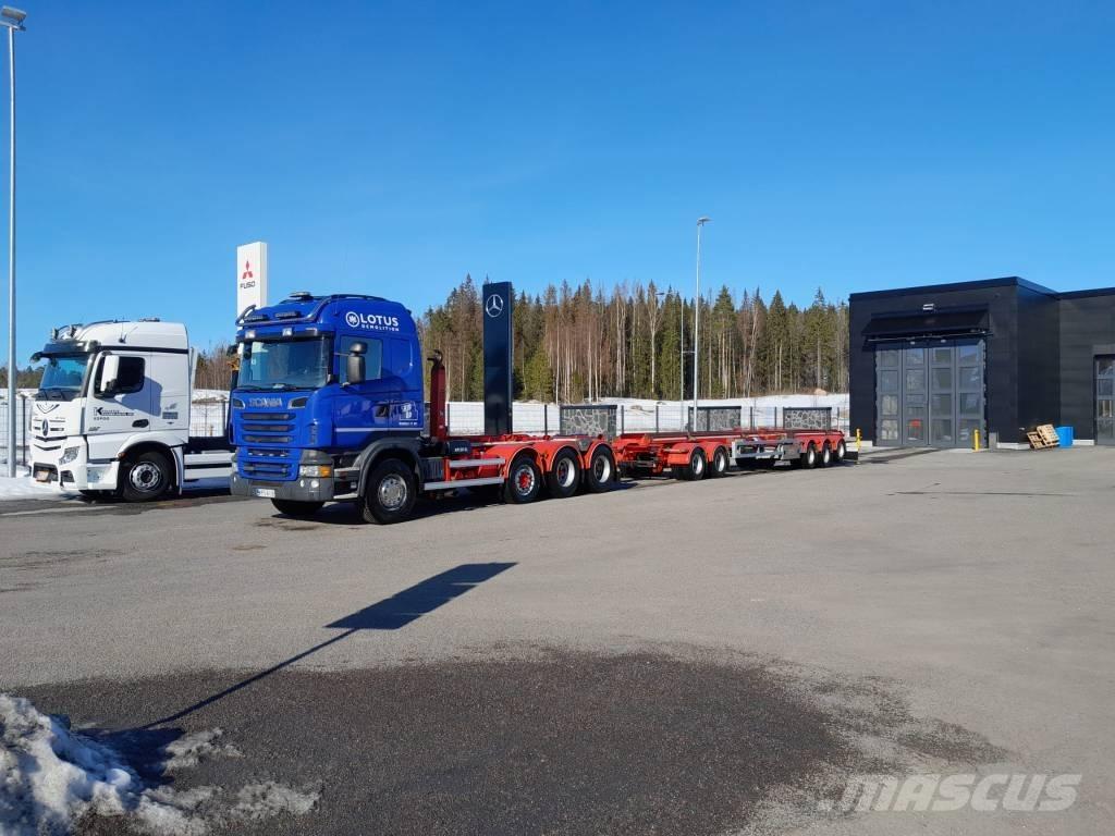 Scania R 560 8x4 Naudoti vilkikai