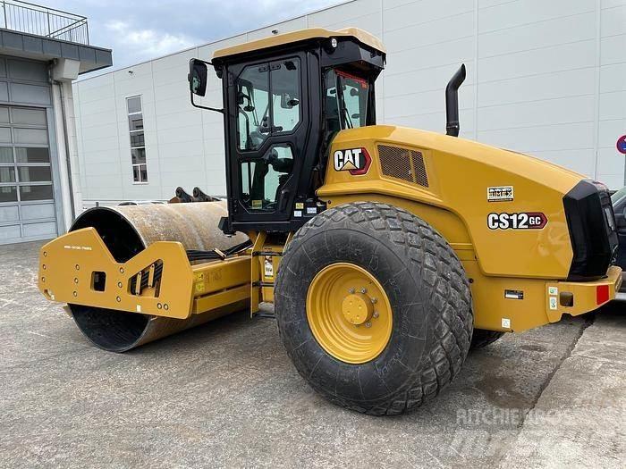 CAT CS 12GC Vieno būgno volai