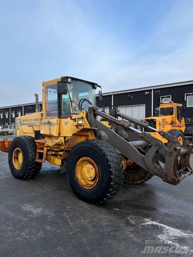 Volvo L90 B Naudoti ratiniai krautuvai