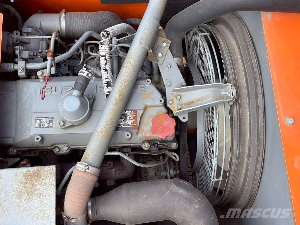 Hitachi ZX 240 Vikšriniai ekskavatoriai