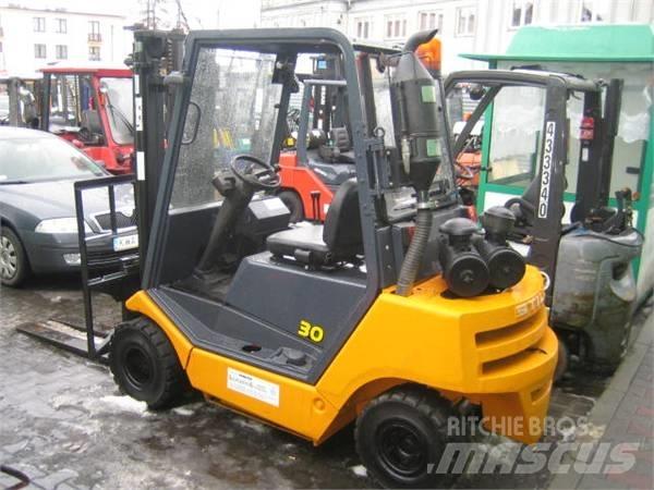 Still R70-30T Dyzeliniai krautuvai