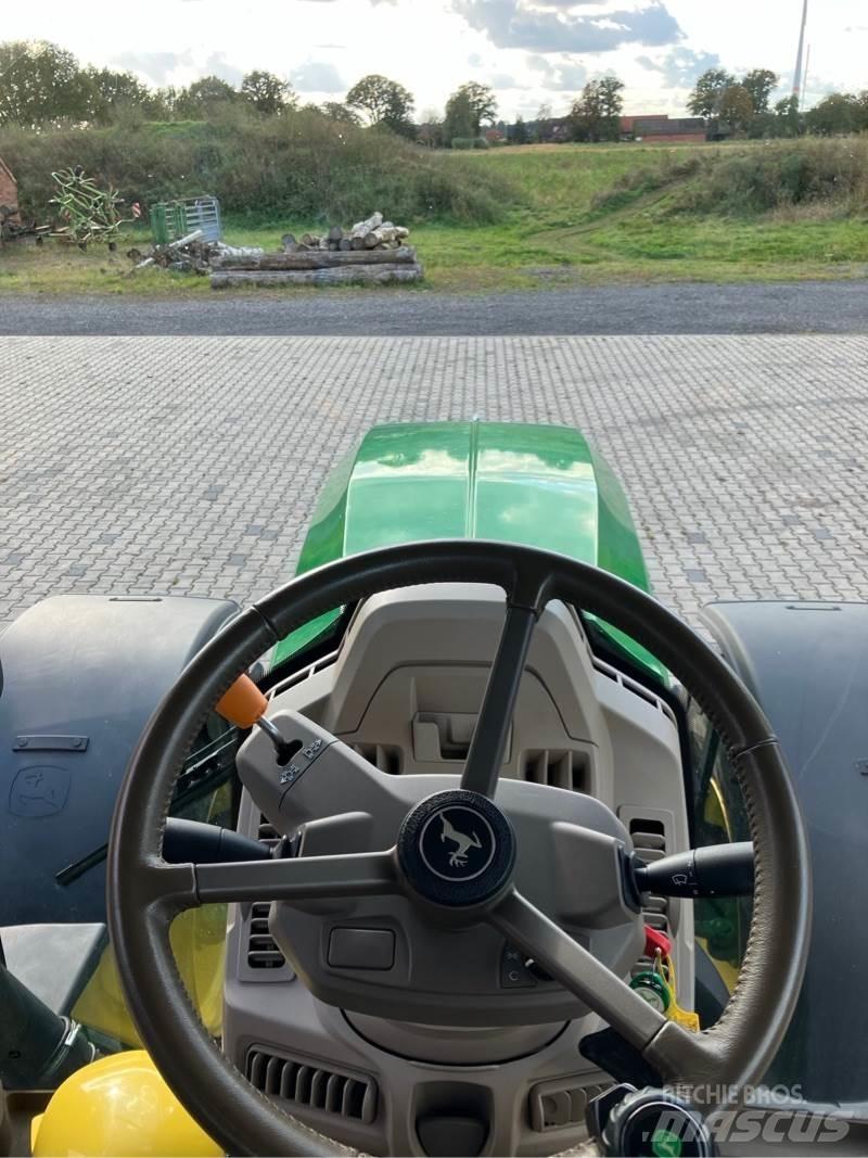 John Deere 6R250 Traktoriai