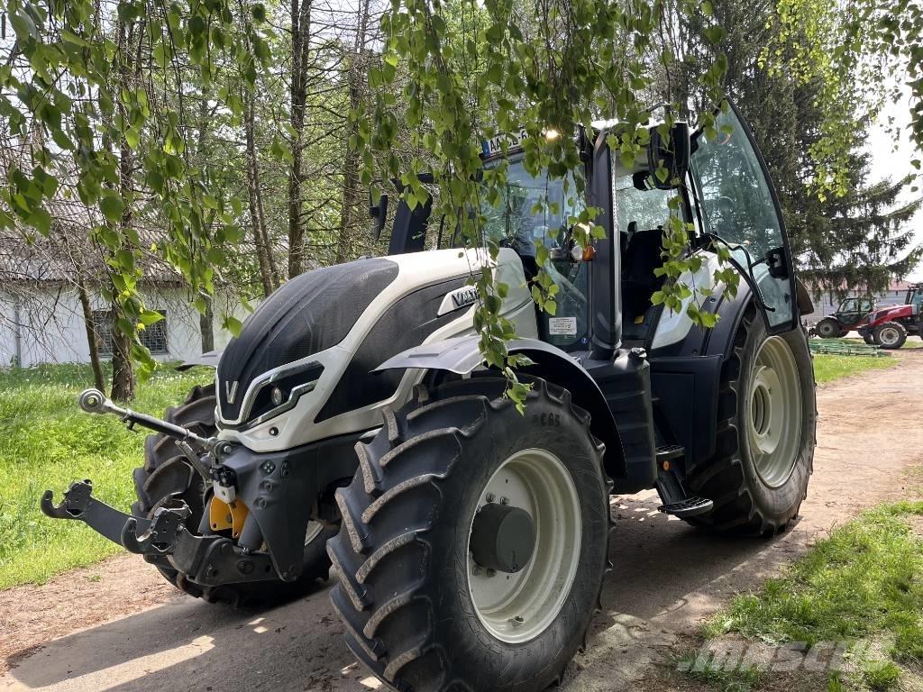 Valtra T 255 Traktoriai