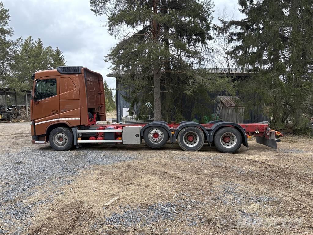 Volvo FH 540 8*4 Važiuoklė su kabina