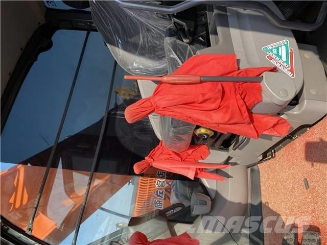 Hitachi ZX240 Vikšriniai ekskavatoriai