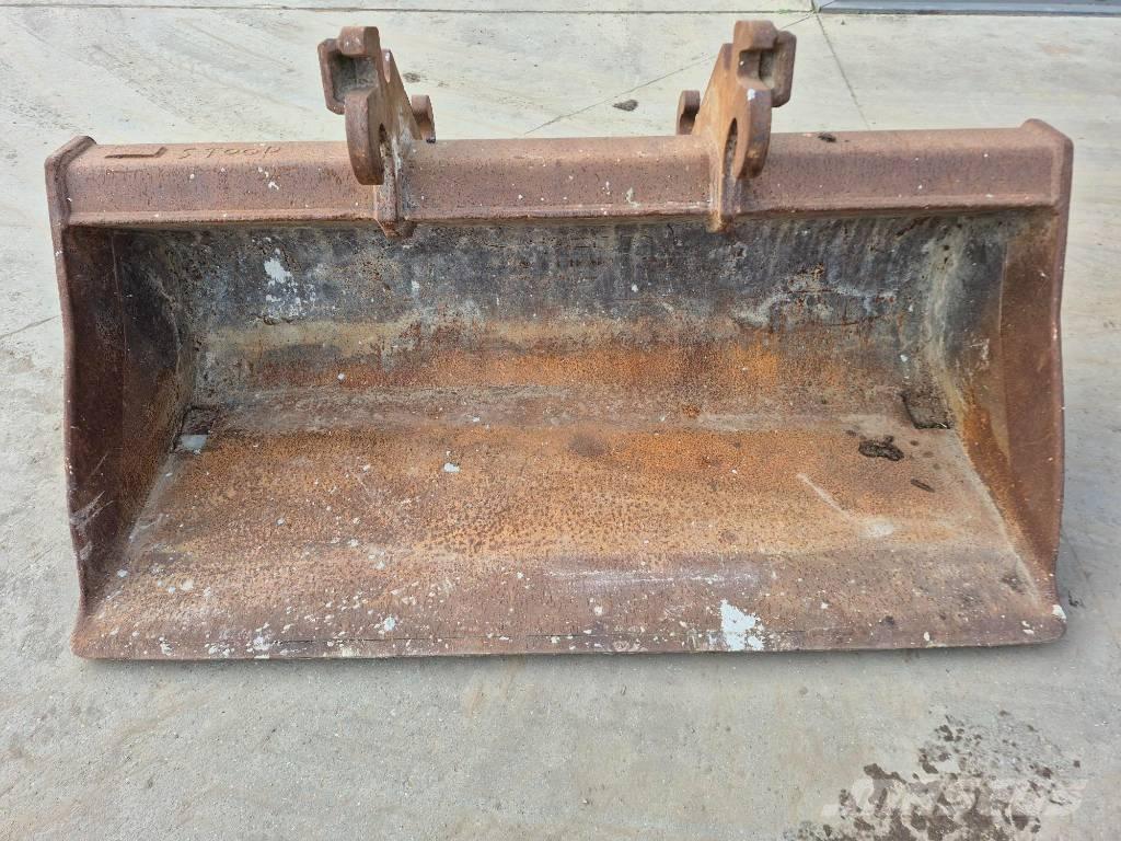 Pladdet kofferbak Kaušai